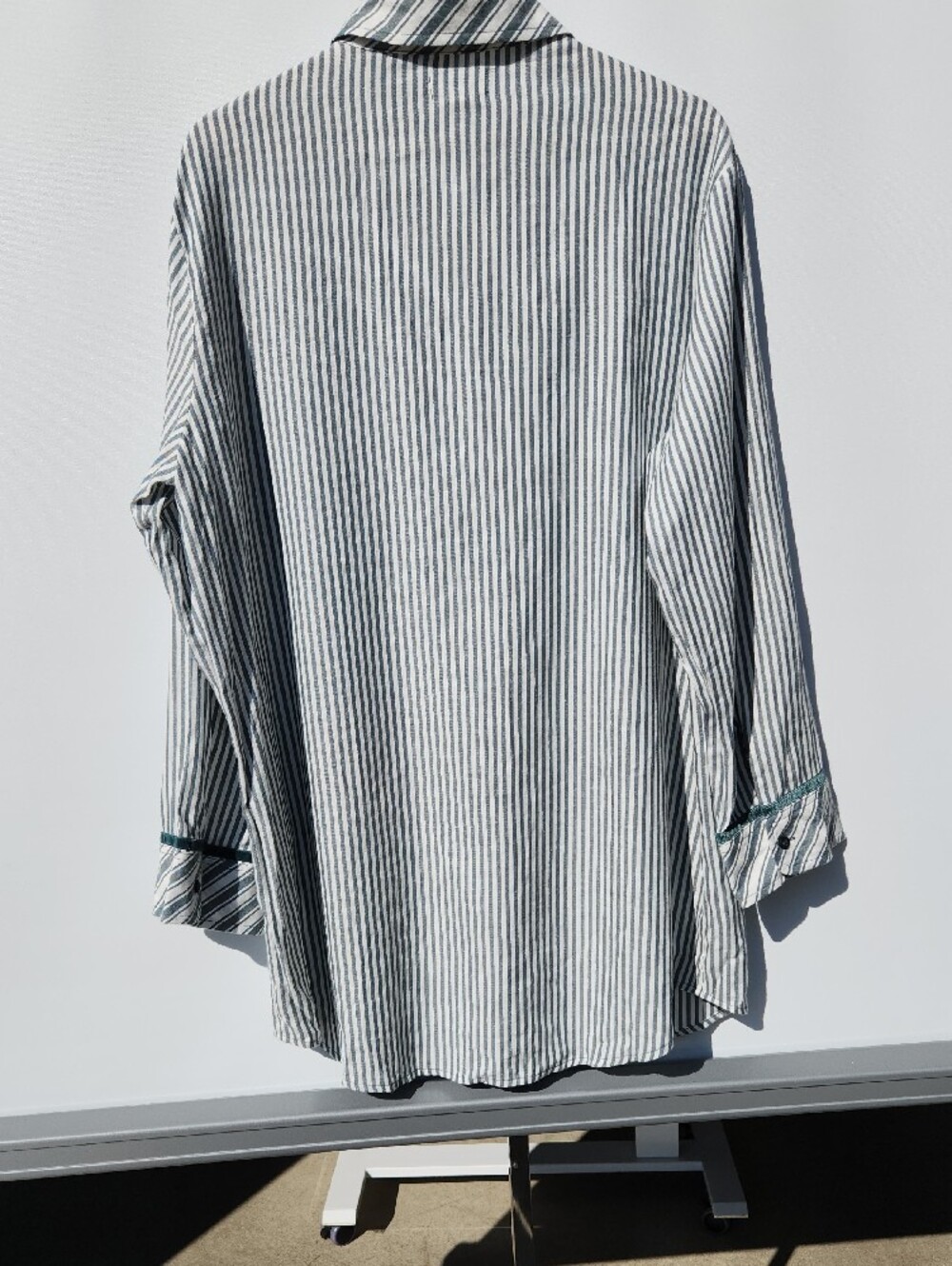 PINK Victoria's Secret White & Dark Green Striped Button-Down Shirt - Picture 5 of 5